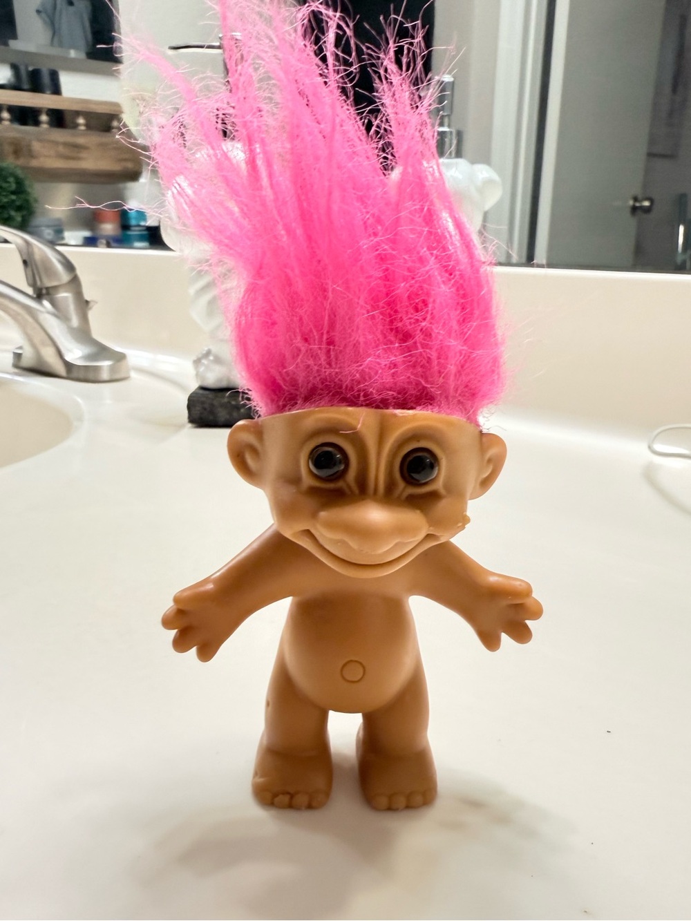 Authentic Vintage 1990s 4” Russ Berrie naked troll doll with neon pink hair